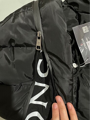 m Beden siyah Renk Moncler şişme mont