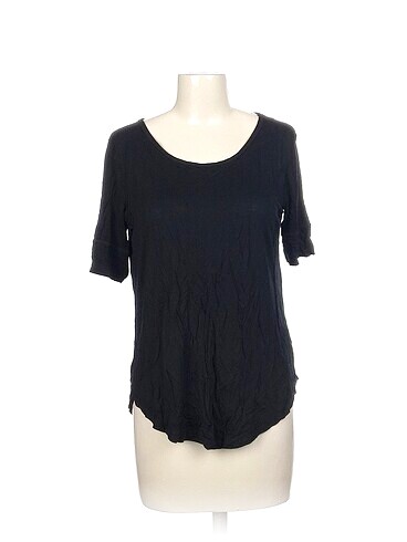 Koton T-shirt %70 İndirimli.