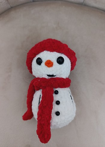 Kırmızı şapka ve atkılı beyaz kar oyuncak - Görsel 3