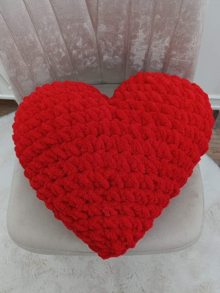 Kırmızı Kalp Puffy Yastık - Görsel 2