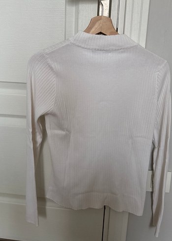 Beyaz Yüksek Yaka Triko Kazak - Görsel 2