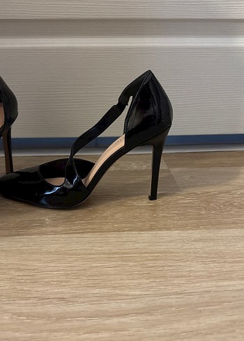 Siyah Rugan Tokalı Stiletto Kadın Ayakkabı - Görsel 2