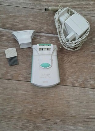 Braun silkepil