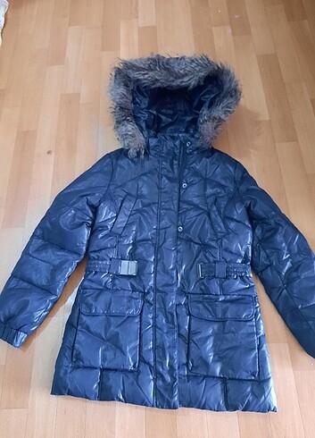 8-9 yaş kemerli anorak kaban