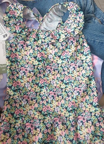 8 Yaş Beden H&M 6-8 yaş mayo
