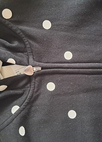 H&M 8-10 yaş puantiyeli kapşonlu ceket