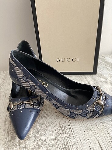 Gucci topuklu ayakkabı