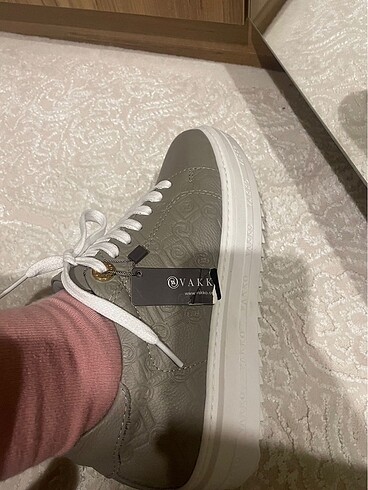 37 Beden ten rengi Renk Vakko sneaker