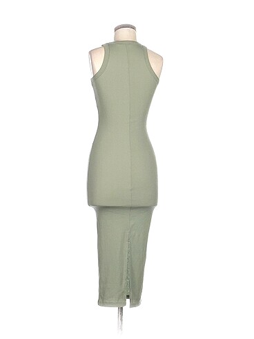 xs Beden Stradivarius Uzun Elbise %70 İndirimli.