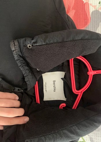 Bershka Siyah Şişme Mont
