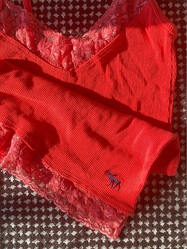 Abercrombie & Fitch abercrombie& fitch askılı