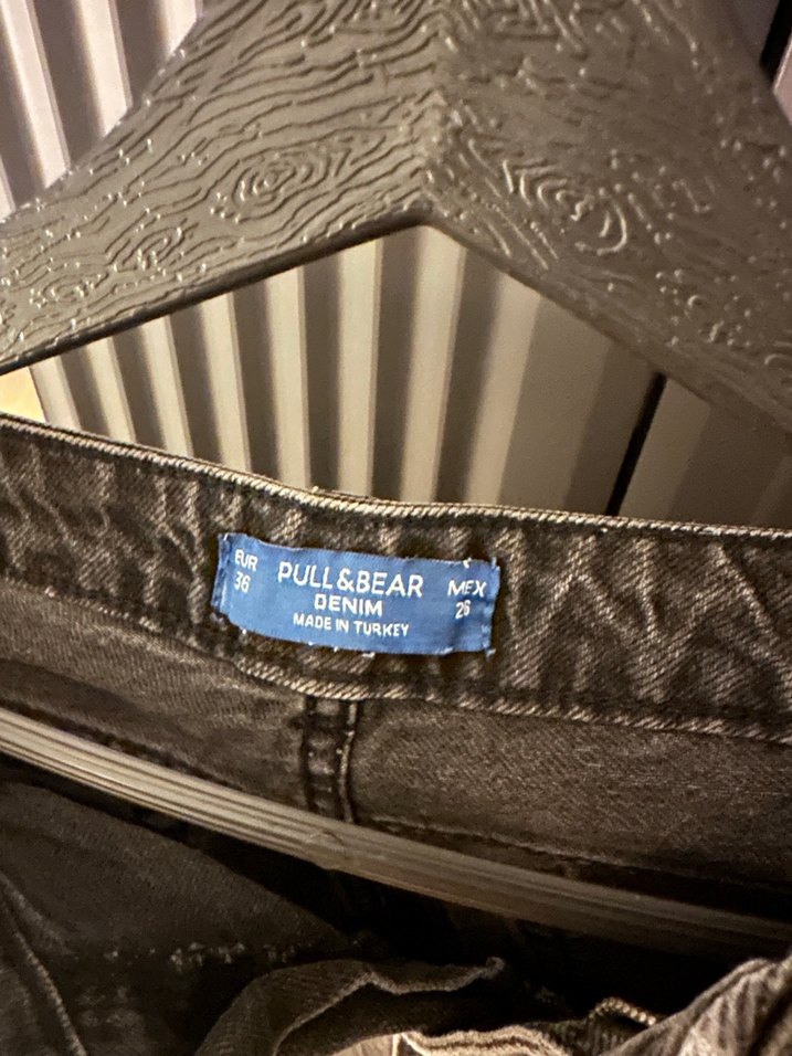 Siyah Yırtık Bol Kesim Kadın Kot Pantolon - Görsel 2