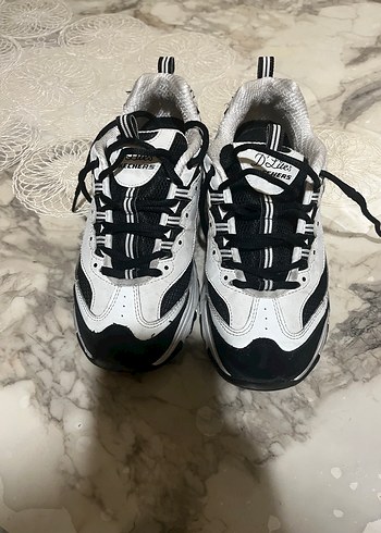 Kadın Beyaz Zebra Desenli Spor Ayakkabı