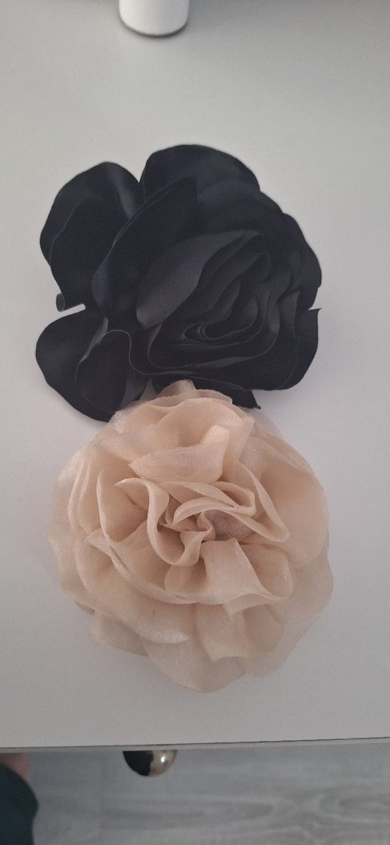 Bej ve Siyah Fırfırlı Çiçekli Broş Seti(el yapımı) - Görsel 4