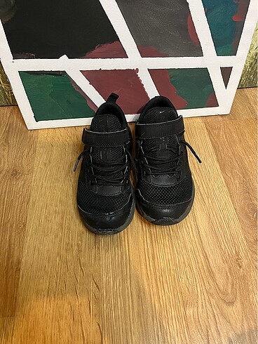 28 Beden Nike ayakkabı