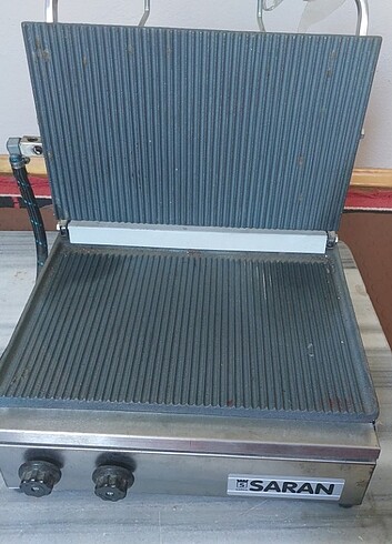 Tost makinesi