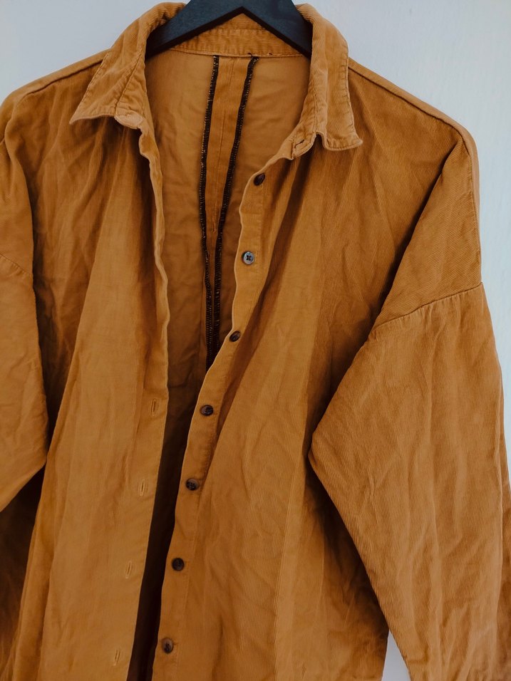 Bej Düğmeli Keten Kadın Gömlek - Görsel 4