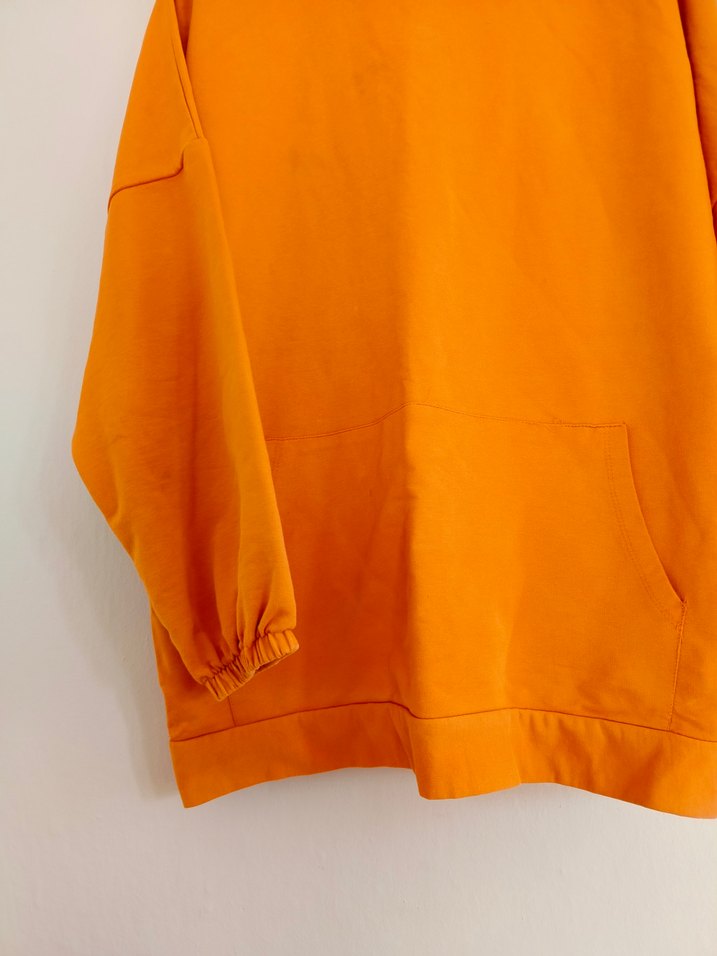 Turuncu Kapüşonlu Salaş Kadın Sweatshirt - Görsel 4