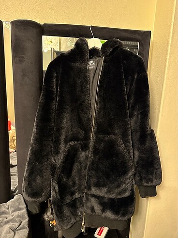 Zara Zara temiz pelus mont