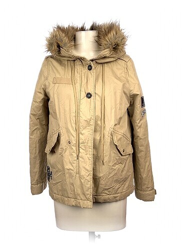 Bershka Mont %70 İndirimli.