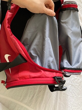  Beden kırmızı Renk Nike spor çantası