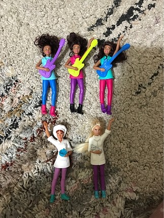 Barbie bebek