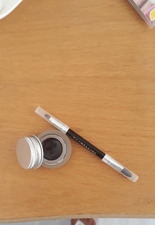 Maybelline Jel eyeliner