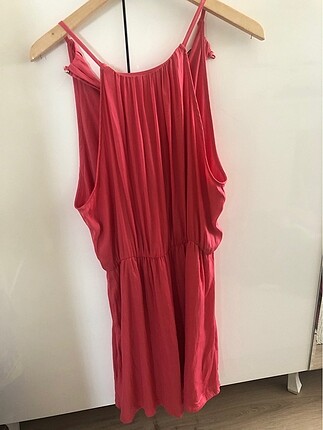 Pembe saten halter yaka kısa elbise