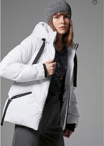 Beyaz Kapüşonlu Kadın Kış Montu - Görsel 3