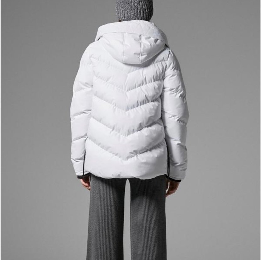 Beyaz Kapüşonlu Kadın Kış Montu - Görsel 4