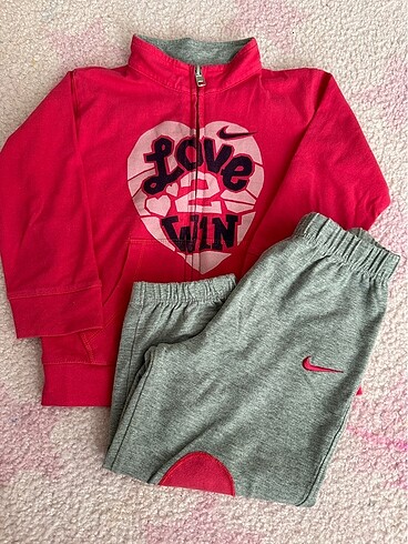 Nike Nike Çocuk Eşofman Takımı