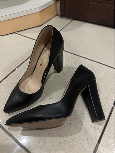 Diğer Siyah rugan stiletto