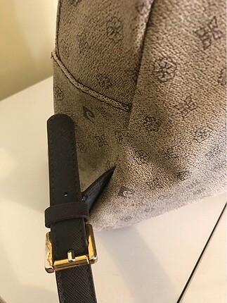  Beden camel Renk Az kullanılmış Piere cardin sırt çantası