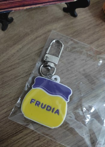 Renkli FRUDIA Anahtarlık