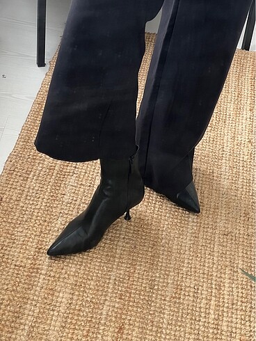 Zara TOPUKLU BOT