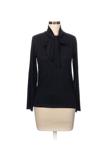 Zara Bluz %70 İndirimli.