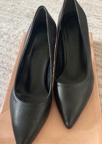 Siyah Klasik Topuklu Kadın Ayakkabı - Görsel 2