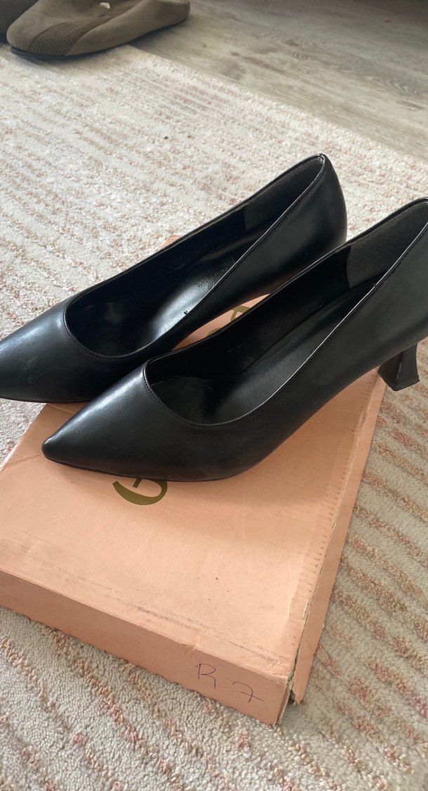 Siyah Klasik Topuklu Kadın Ayakkabı - Görsel 3