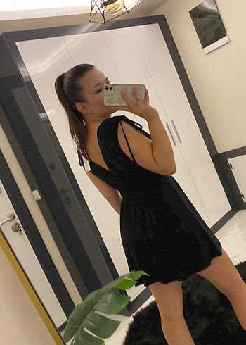 Siyah V Yaka Mini Fitted Elbise - Görsel 4