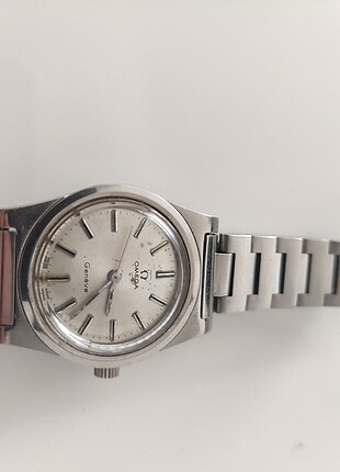 Omega Kurmalı Kadın Saati