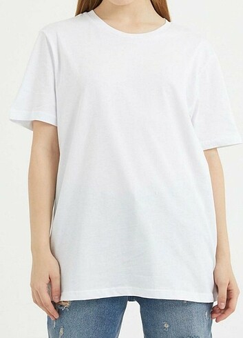 Beyaz renk bisiklet yaka t-shirt