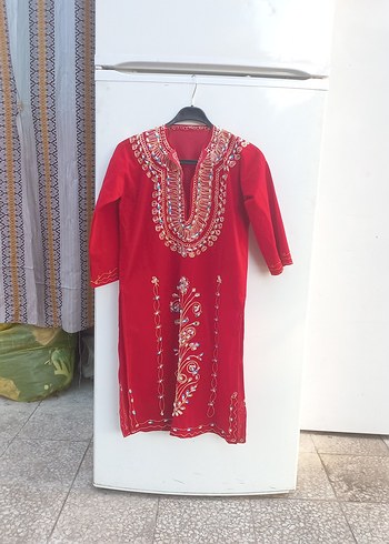 Nakışlı ve Boncuk İşlemeli Kırmızı kaftan - Görsel 4