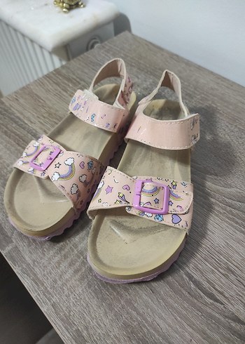 30 Beden Kız Çocuk Pembe Bağcıklı Sandalet
