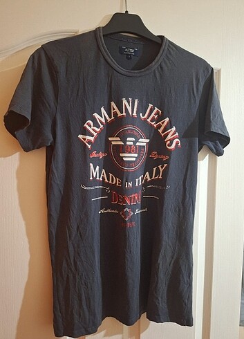 Armani tshirt 