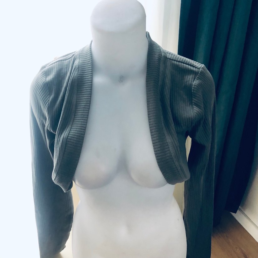 Düğmeli Gri Yüksek Yaka Uzun Kollu Bolero  M beden - Görsel 2