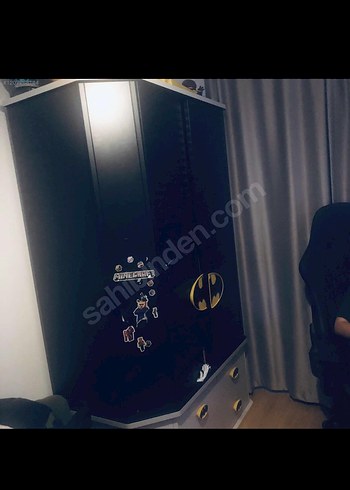  Beden siyah Renk Siyah Batman Temalı Çocuk Dolabı İSTANBUL için satılık
