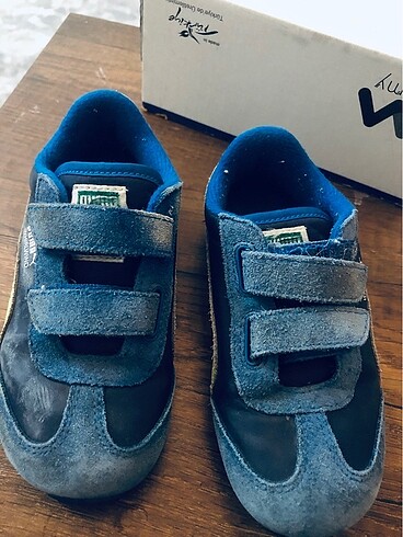 25 Beden Puma Spor ayakkabı 25 numara?