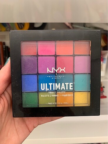 NYX FAR PALETİ