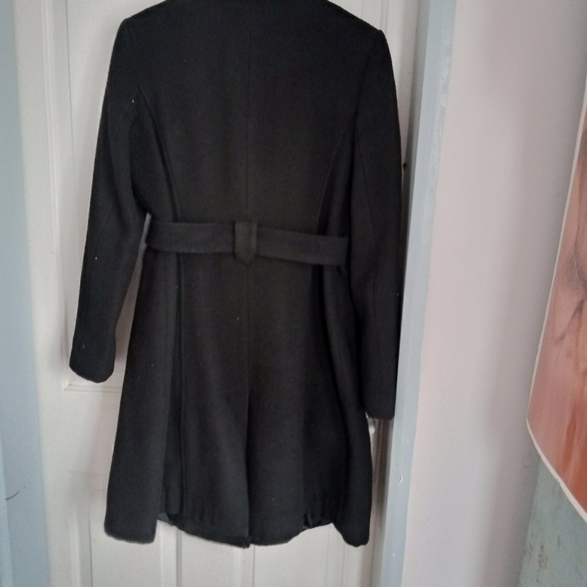 Kemerli Siyah Kadın Kaban - Görsel 3