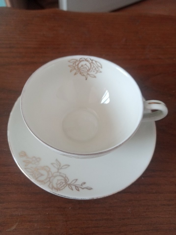 Vintage Beyaz Gül Desenli Porselen Fincan - Görsel 4